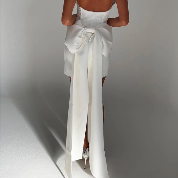 Meshki Meredith Strapless Bow Mini Dress - White - Picture 6 of 11